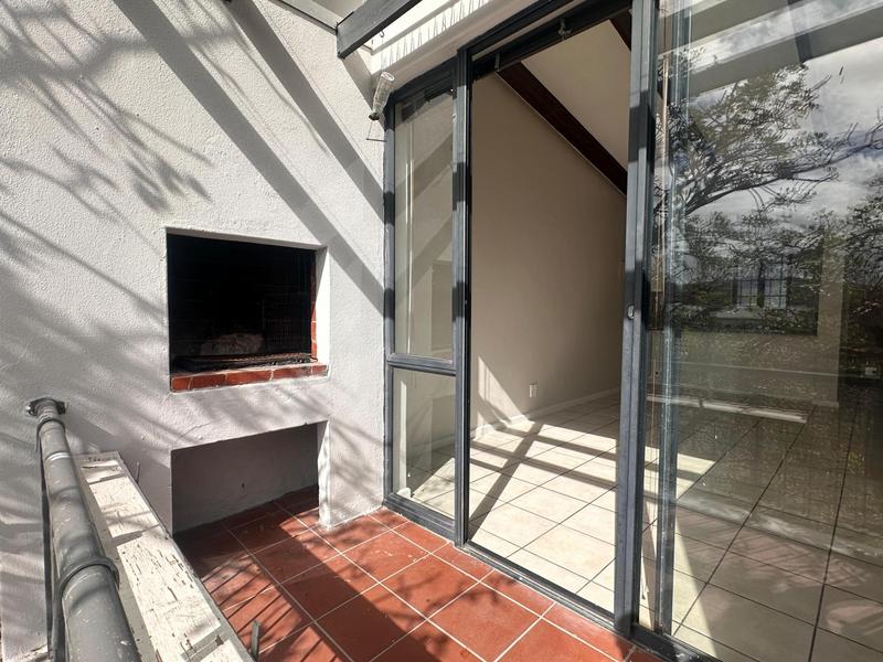 To Let 2 Bedroom Property for Rent in Burgundy Estate Western Cape